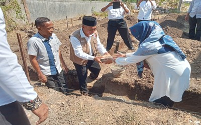 Peletakkan Batu Pertama Renovasi Pembangunan Masjid Pendidikan Ulil Al-Bab SMA Negeri 16 Makassar